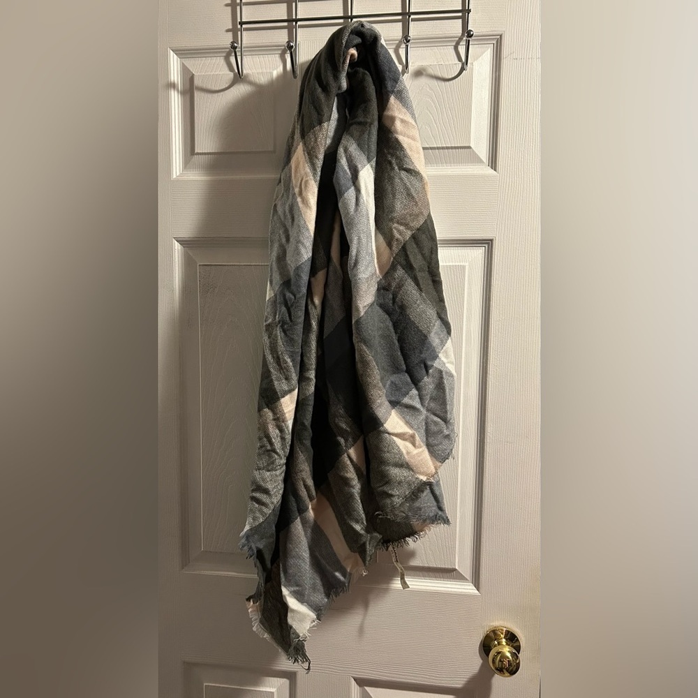 Garage Scarf